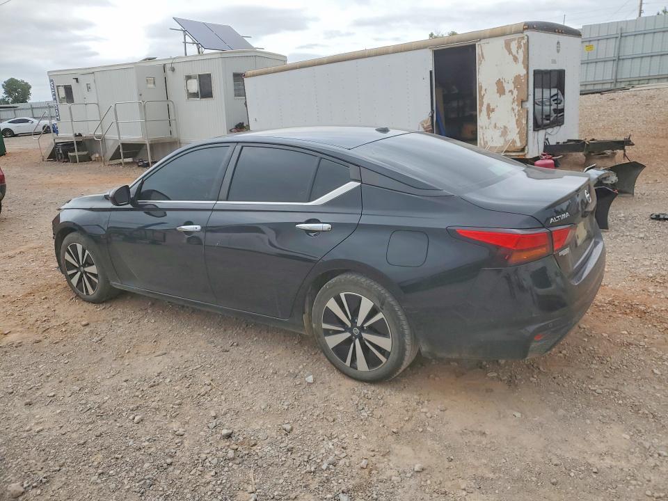 2022 NISSAN ALTIMA SV — Фото 2 из 13