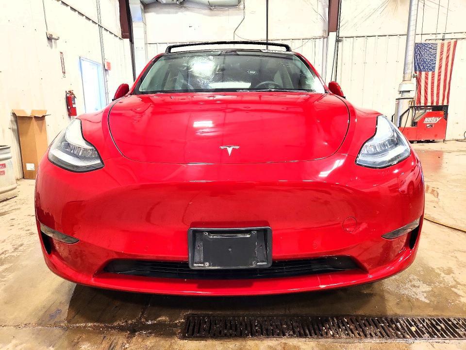 2021 TESLA MODEL Y — Фото 5 из 13