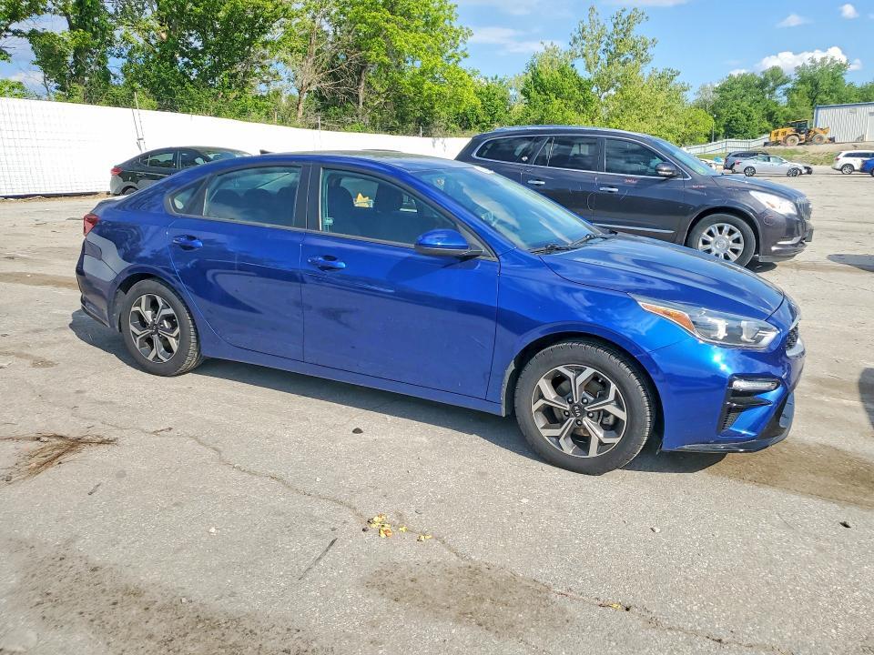 2021 KIA FORTE LXS — Фото 4 из 12