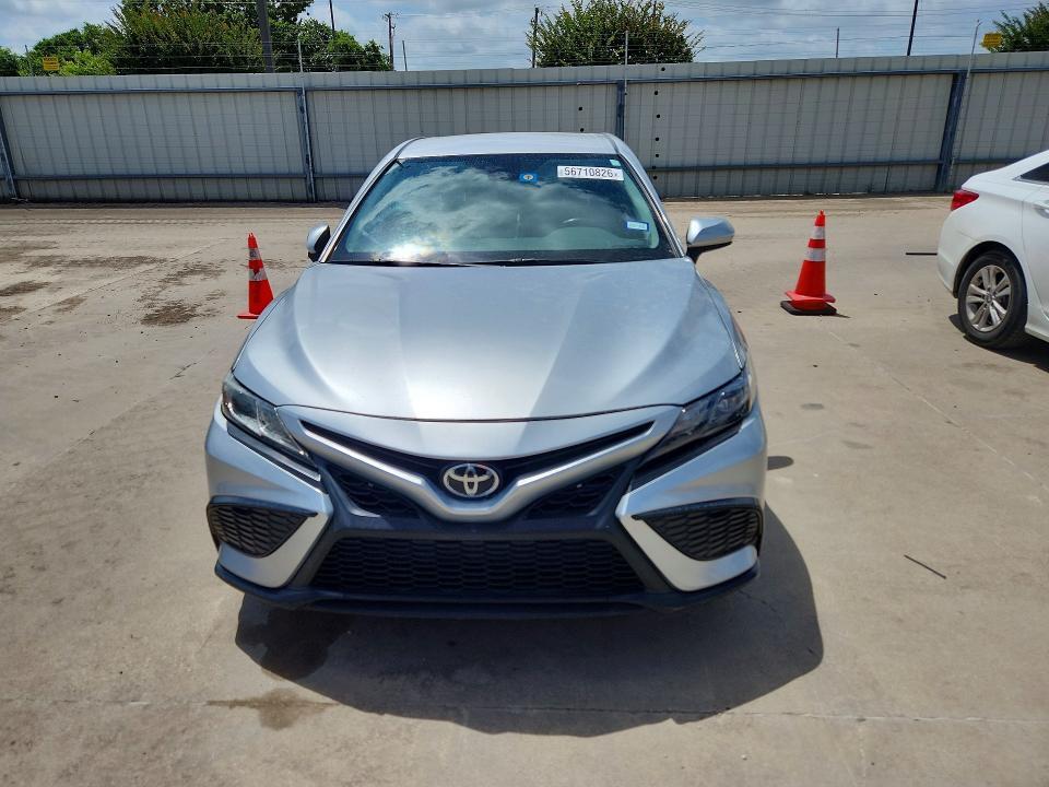 2021 TOYOTA CAMRY SE — Фото 5 из 12