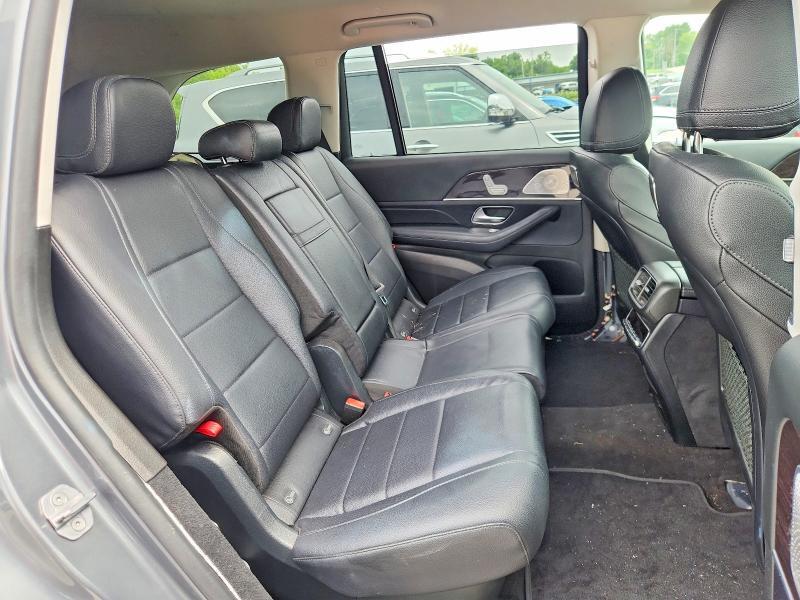 2020 MERCEDES-BENZ GLS 450 4MATIC — Фото 10 из 12