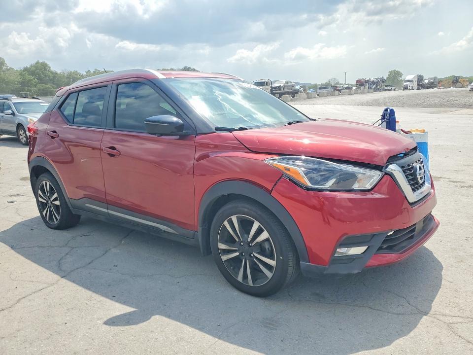 2020 NISSAN KICKS SR — Фото 4 из 12