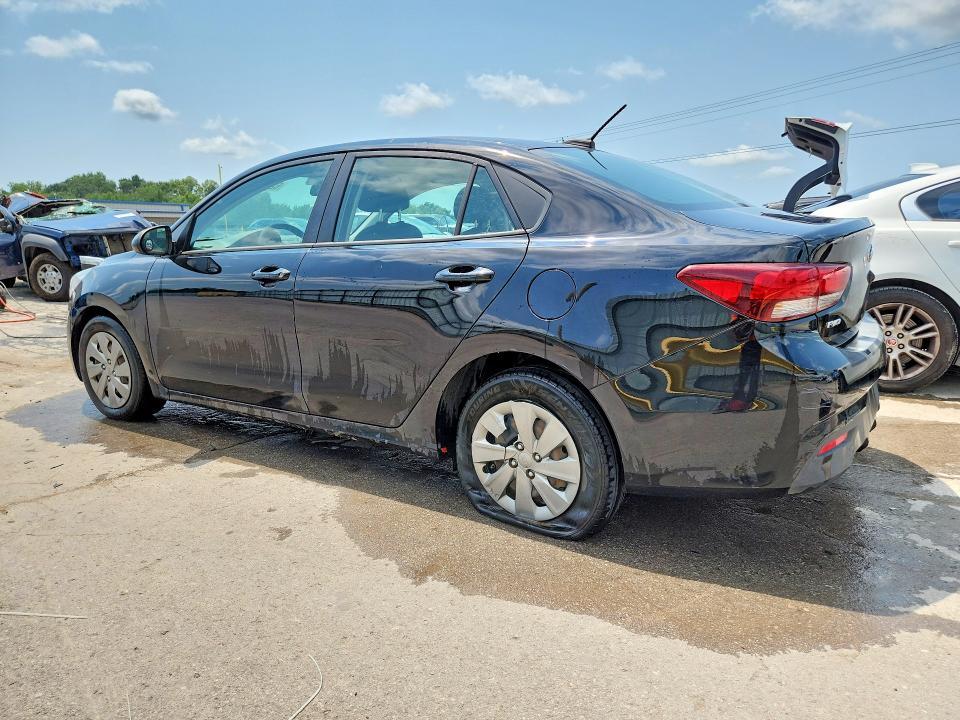 2020 KIA RIO LX — Фото 2 из 13