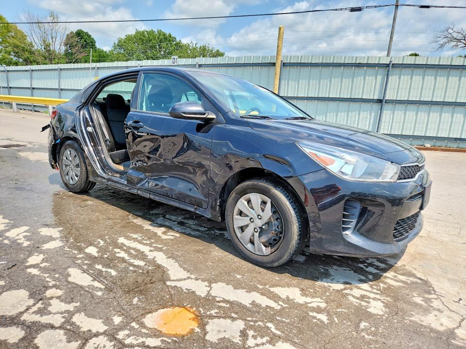 2020 KIA RIO LX — Фото 4 из 13