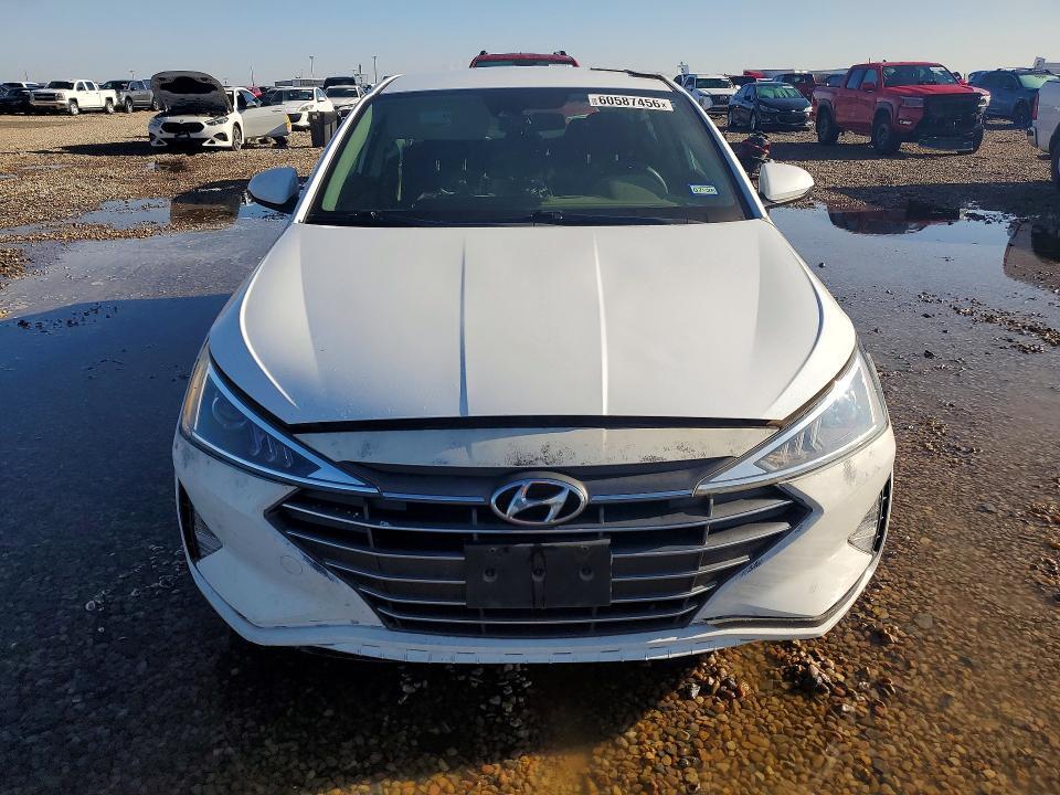 2020 HYUNDAI ELANTRA SEL — Фото 5 из 13