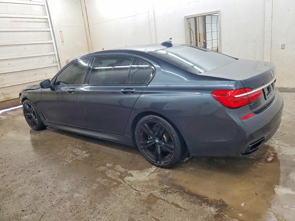 2019 BMW 740 I — Фото 2 из 13