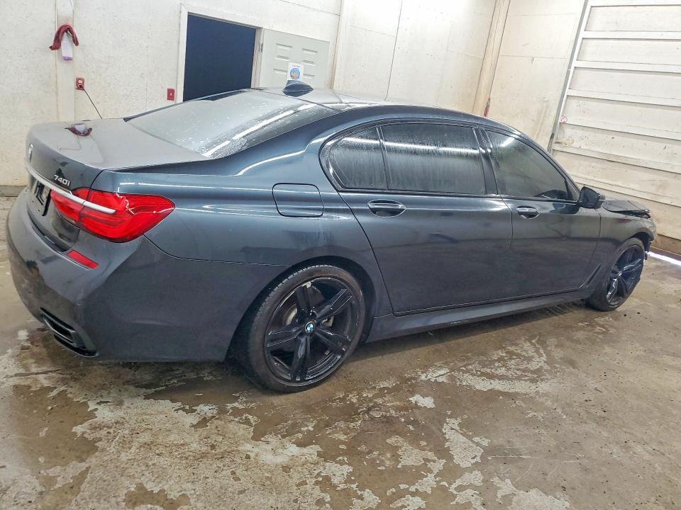 2019 BMW 740 I — Фото 3 из 13