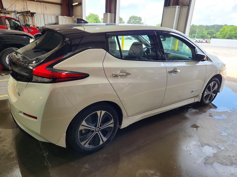 1N4BZ1CP2KC316262 2019 NISSAN LEAF photo no. 3