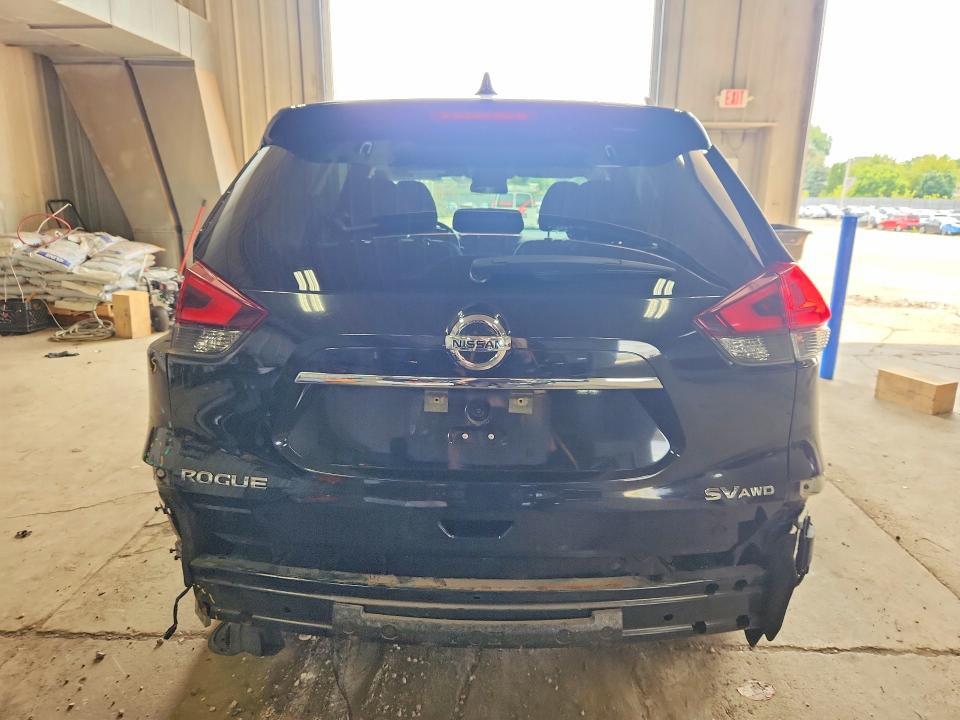 2018 NISSAN ROGUE SV — Фото 6 из 13