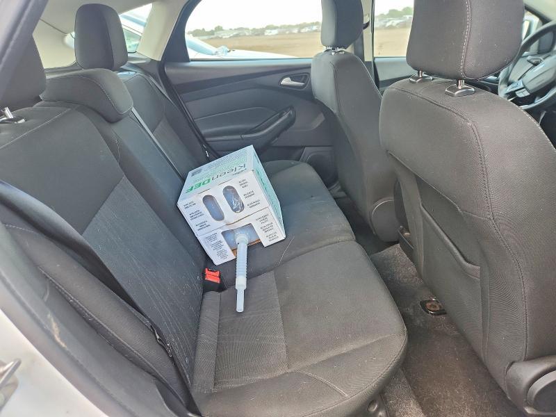 1FADP3K25JL280100 2018 FORD FOCUS photo no. 10