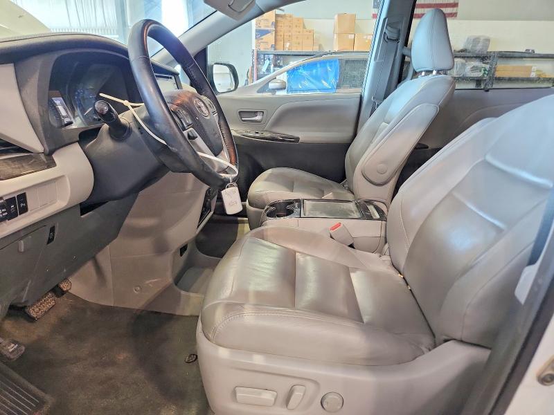 2018 TOYOTA SIENNA XLE PREMIUM 7-PASSENGER — Фото 7 из 14