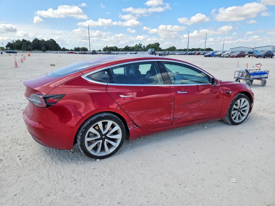 5YJ3E1EA6JF020309 2018 TESLA MODEL 3 photo no. 3