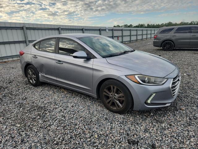 2017 HYUNDAI ELANTRA SE — Фото 4 из 12