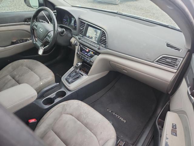 2017 HYUNDAI ELANTRA SE — Фото 8 из 12