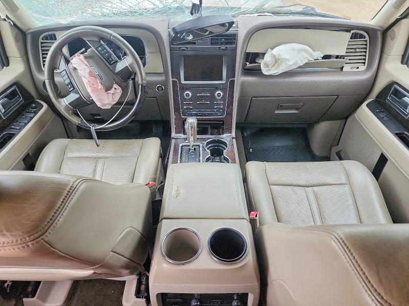5LMJJ2JTXHEL04871 2017 LINCOLN NAVIGATOR photo no. 8
