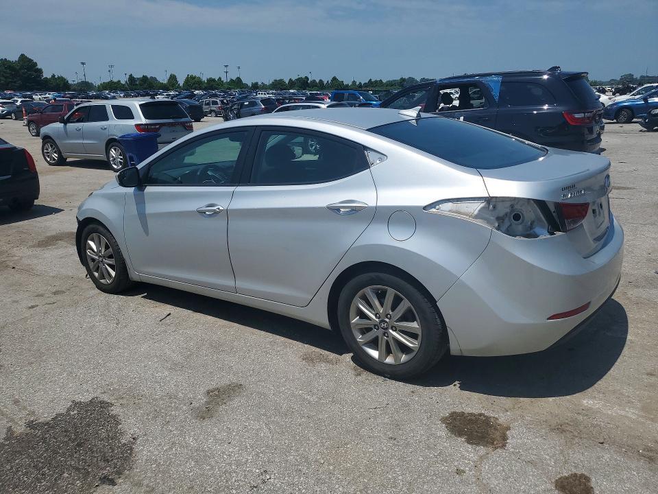 2016 HYUNDAI ELANTRA SE — Фото 2 из 12