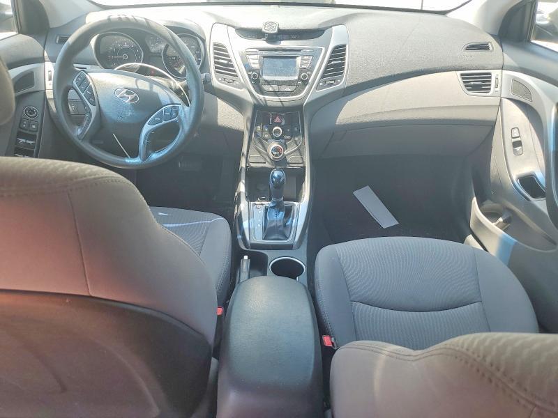 2016 HYUNDAI ELANTRA SE — Фото 8 из 12