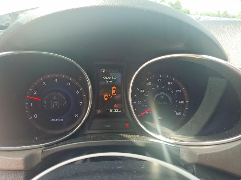 2016 HYUNDAI SANTA FE SE — Фото 9 из 12