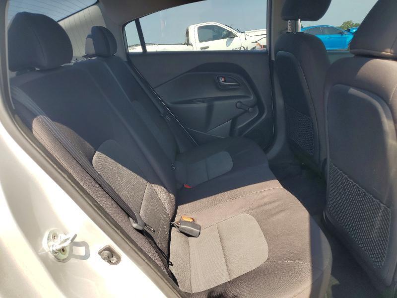 2016 KIA RIO LX — Фото 10 из 12