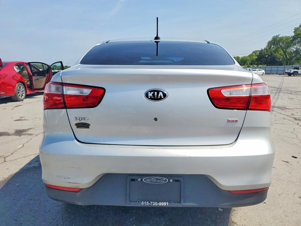 2016 KIA RIO LX — Фото 6 из 12