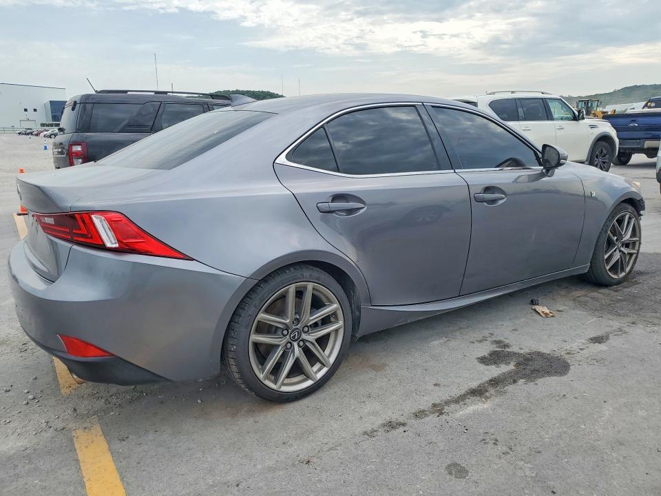 JTHBA1D26G5035645 2016 LEXUS IS photo no. 3