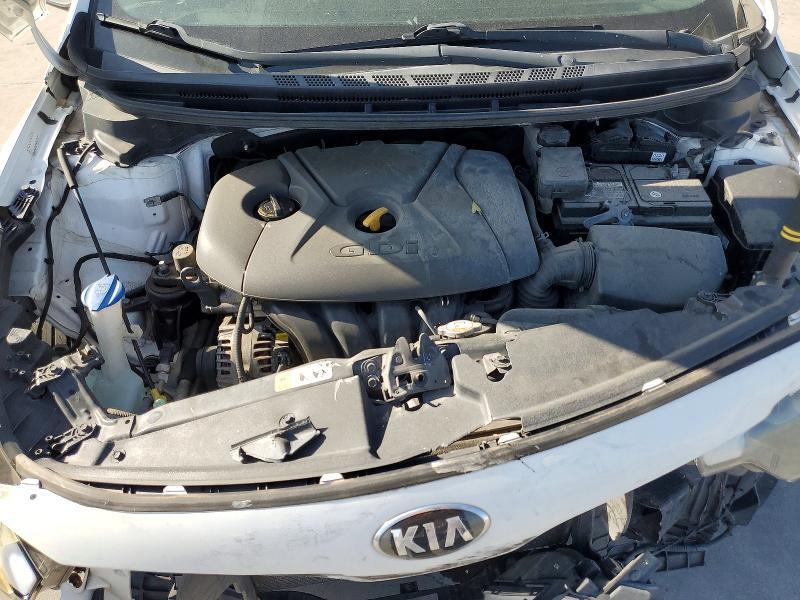 2016 KIA FORTE LX — Фото 11 из 13