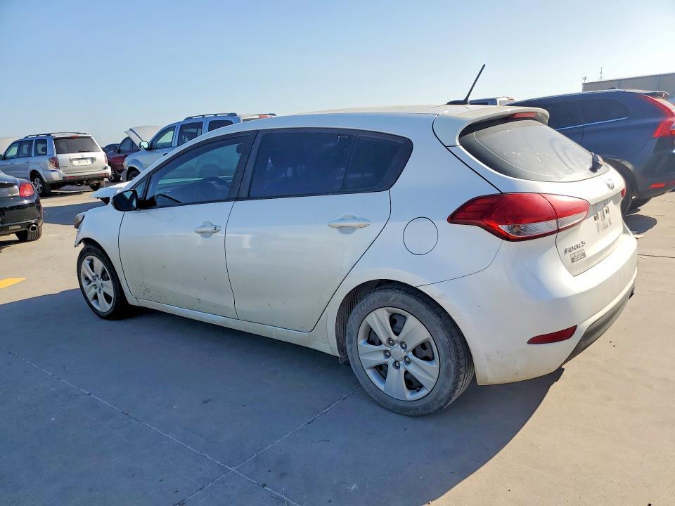 2016 KIA FORTE LX — Фото 2 из 13