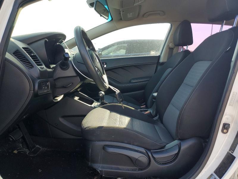 2016 KIA FORTE LX — Фото 7 из 13