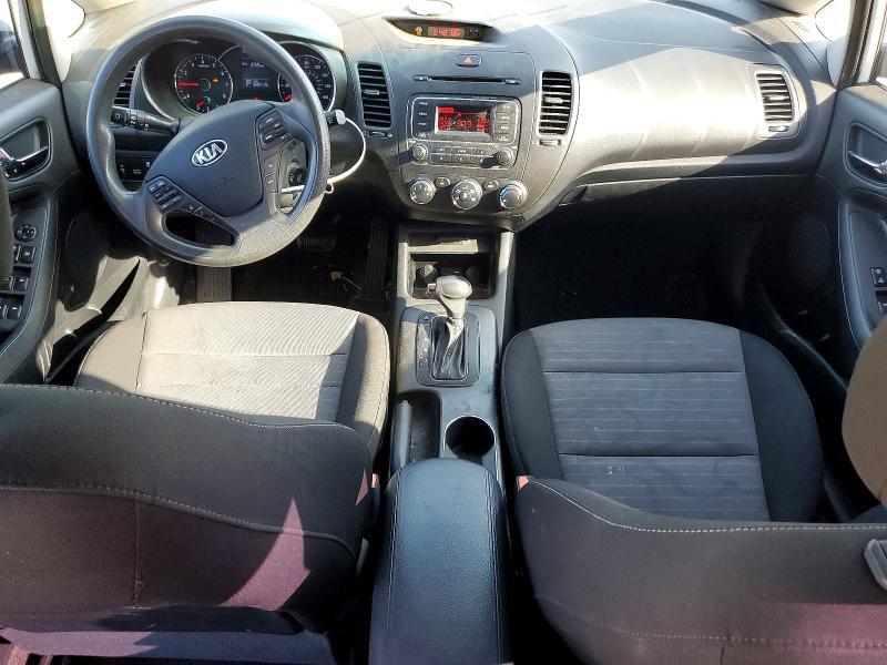2016 KIA FORTE LX — Фото 8 из 13
