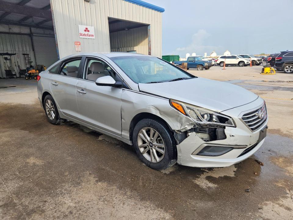 5NPE24AF1GH385687 2016 HYUNDAI SONATA photo no. 4