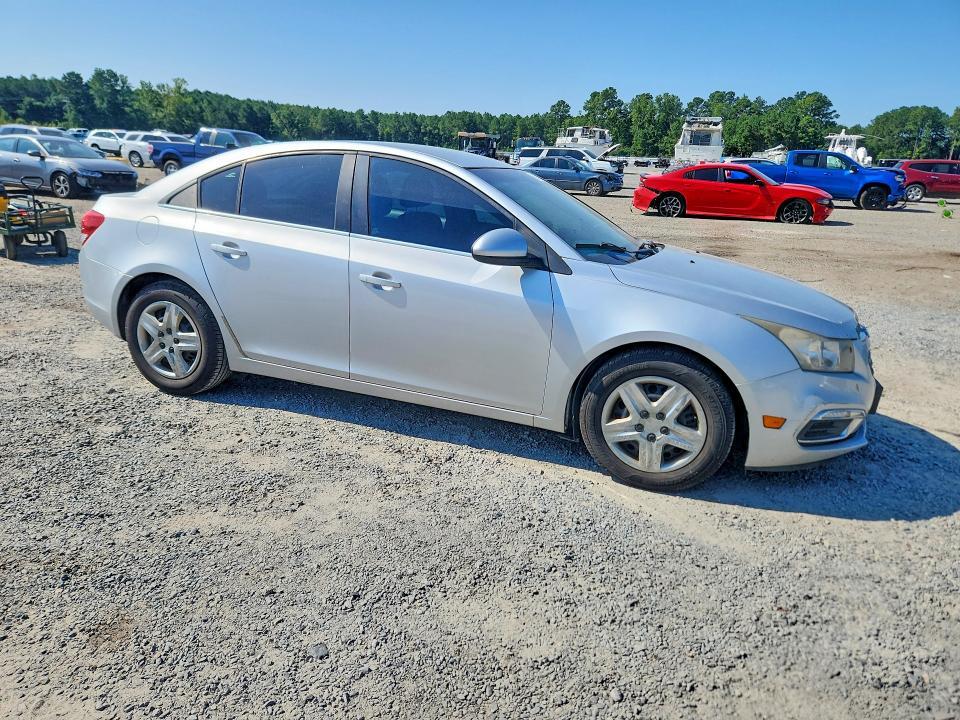 1G1PC5SB4F7210014 2015 CHEVROLET CRUZE photo no. 4