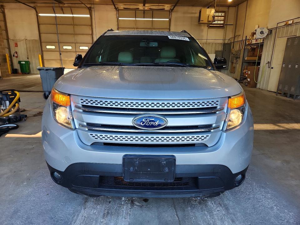 2015 FORD EXPLORER XLT — Фото 5 из 13