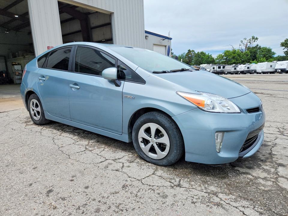 2015 TOYOTA PRIUS FOUR — Фото 4 из 12