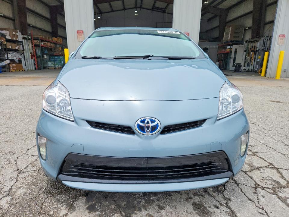 2015 TOYOTA PRIUS FOUR — Фото 5 из 12