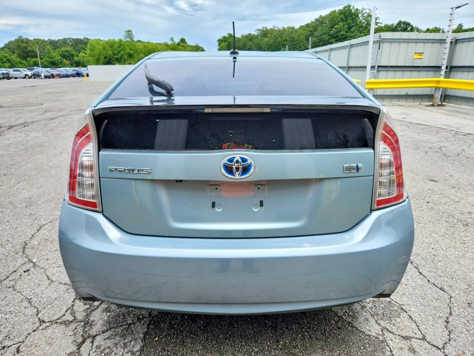 2015 TOYOTA PRIUS FOUR — Фото 6 из 12