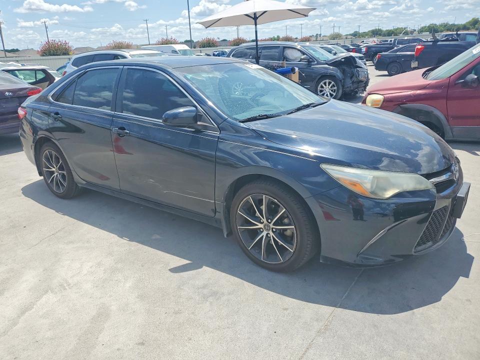 2015 TOYOTA CAMRY XSE — Фото 4 из 12