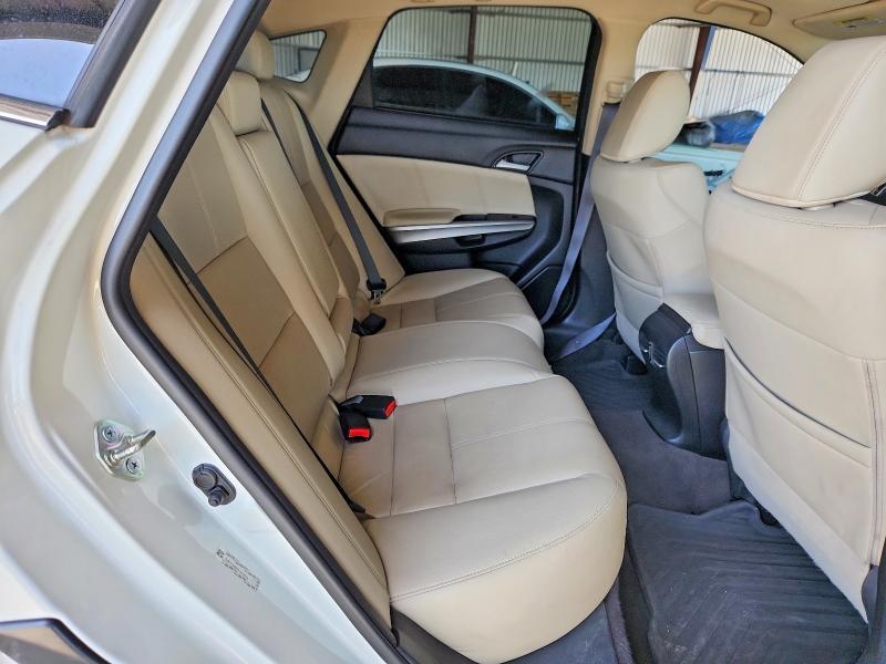 2015 HONDA CROSSTOUR EXL — Фото 11 из 14