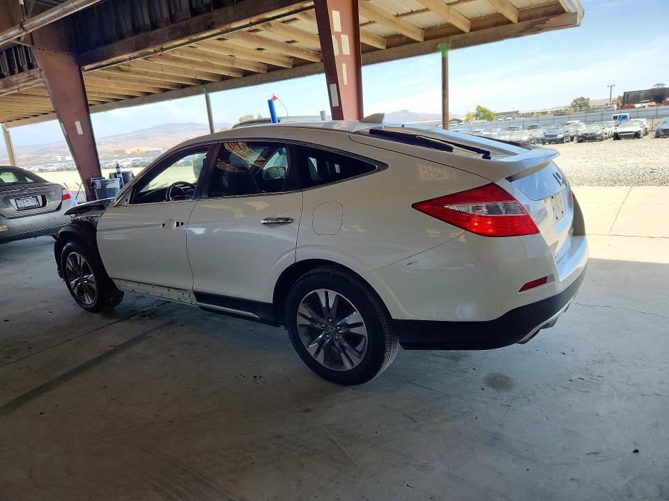 2015 HONDA CROSSTOUR EXL — Фото 2 из 14