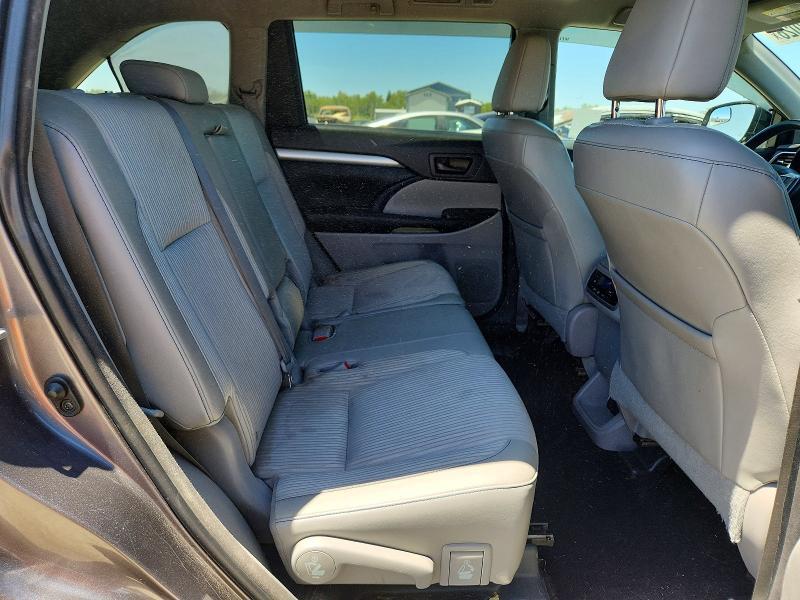 5TDBKRFH5GS227776 2016 TOYOTA HIGHLANDER photo no. 11