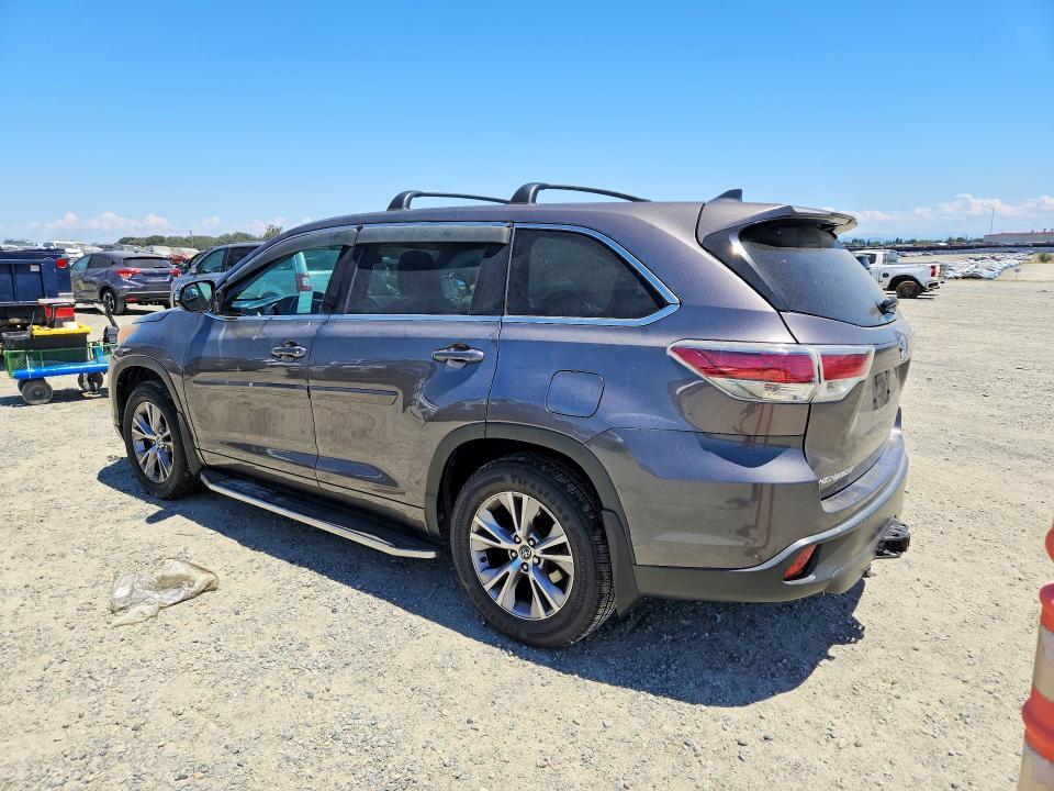 5TDBKRFH5GS227776 2016 TOYOTA HIGHLANDER photo no. 2