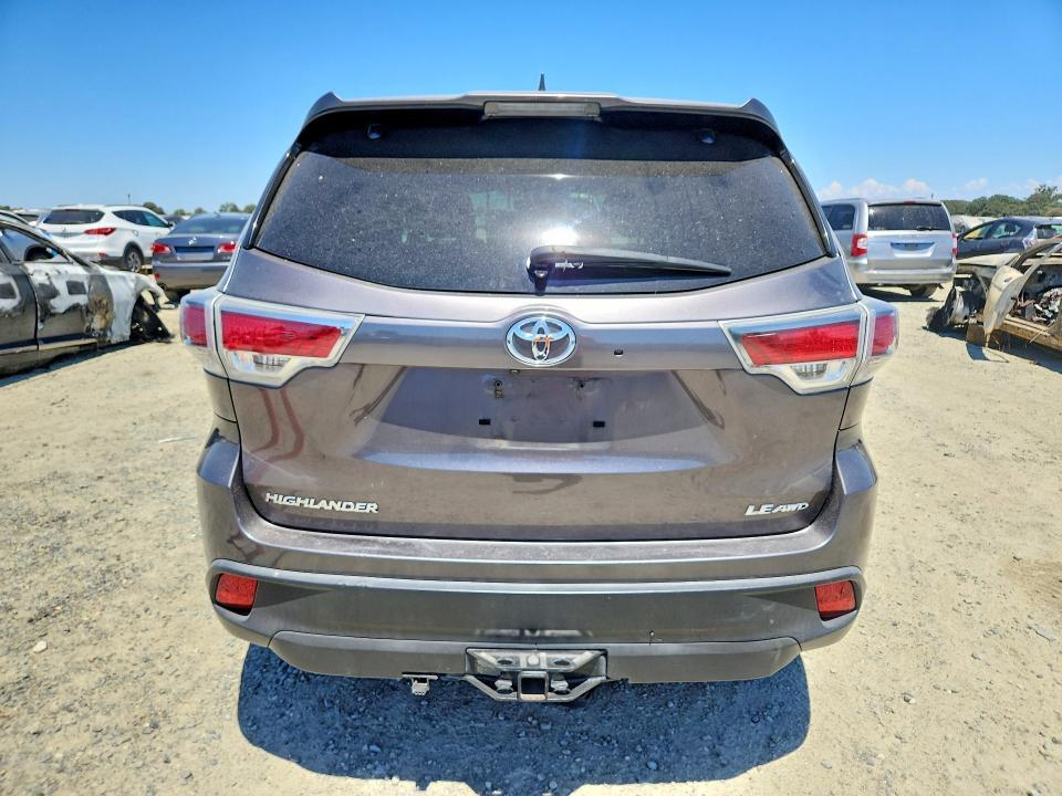 5TDBKRFH5GS227776 2016 TOYOTA HIGHLANDER photo no. 6