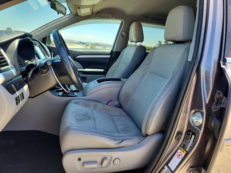 5TDBKRFH5GS227776 2016 TOYOTA HIGHLANDER photo no. 7