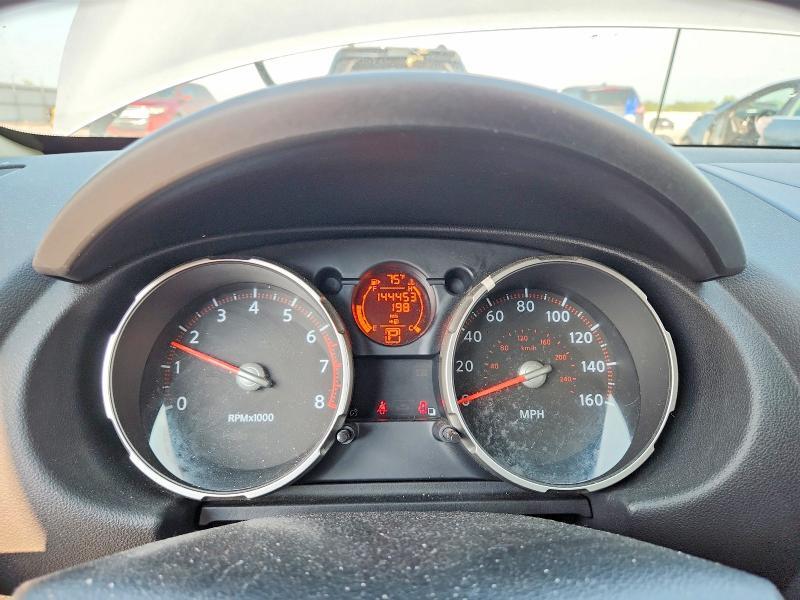 2010 NISSAN ROGUE S — Фото 9 из 13