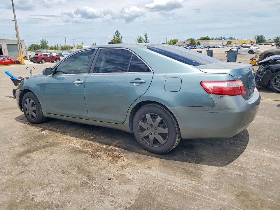 2007 TOYOTA CAMRY LE — Фото 2 из 12