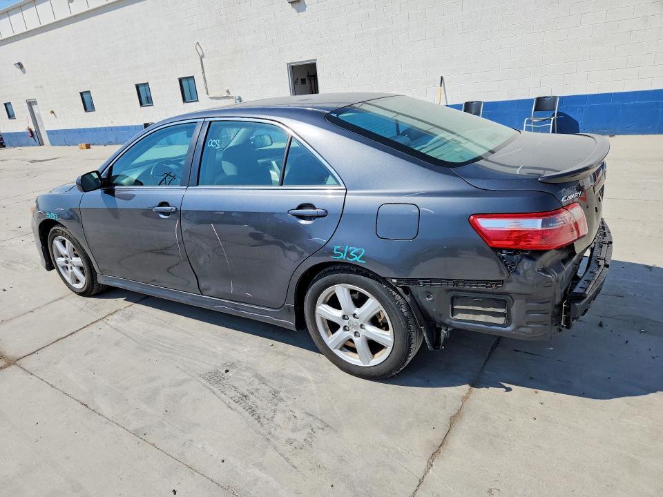 2007 TOYOTA CAMRY SE — Фото 2 из 12