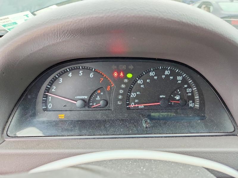 4T1BE32KX4U372157 2004 TOYOTA CAMRY photo no. 9