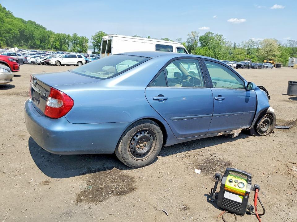 4T1BE32K02U564829 2002 TOYOTA CAMRY photo no. 3
