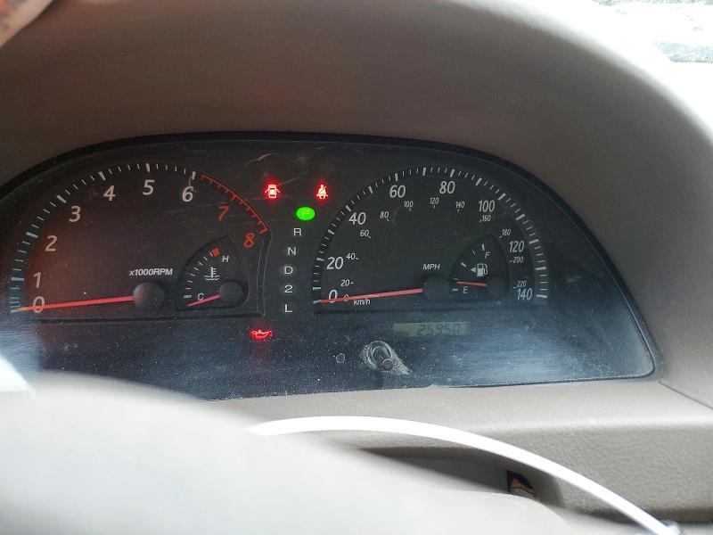 4T1BE32K02U564829 2002 TOYOTA CAMRY photo no. 9