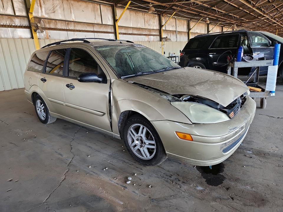 1FAFP3630YW229639 2000 FORD FOCUS photo no. 4