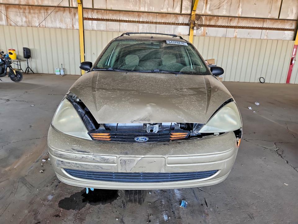 1FAFP3630YW229639 2000 FORD FOCUS photo no. 5